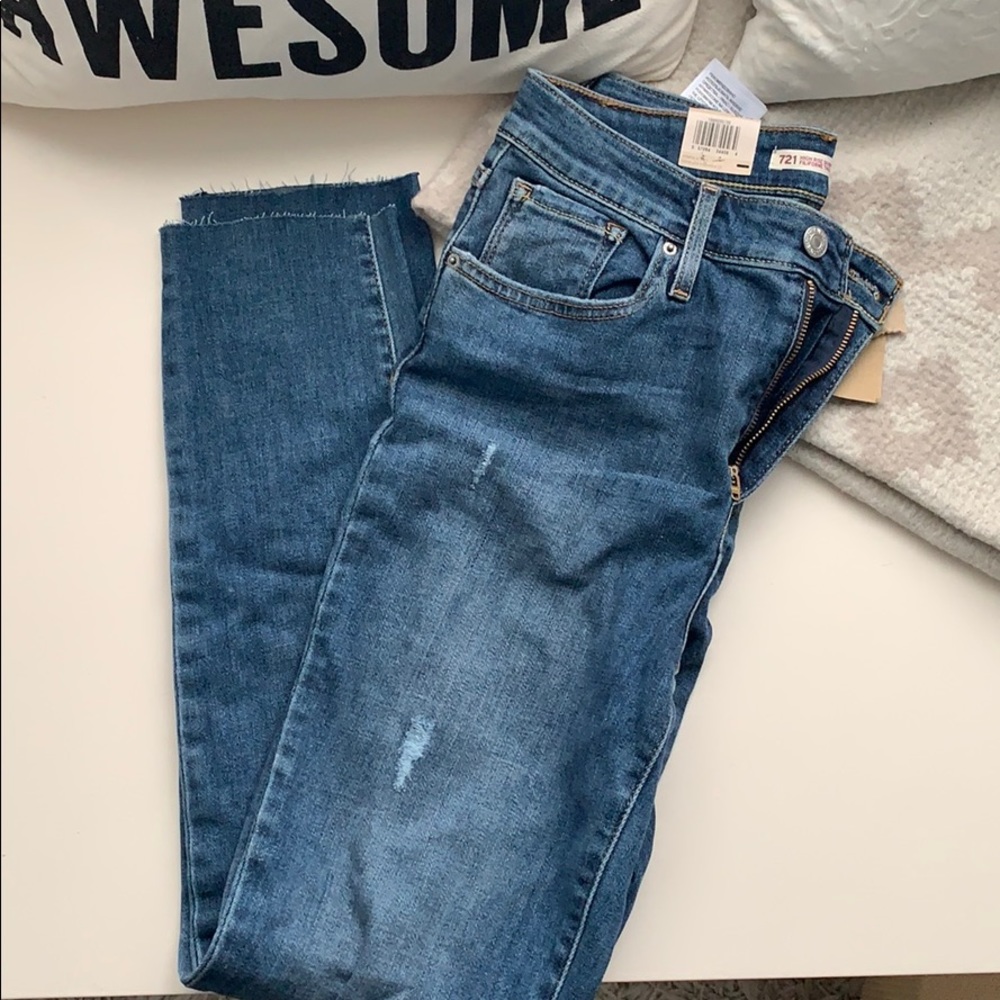 LEVI’S 721 high rise skinny jeans